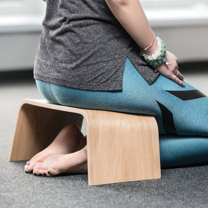 Håndlavet Seiza Bænke- & Bordssæt  – Japansk-inspireret Te- og Meditationssæt 🍵🌿
